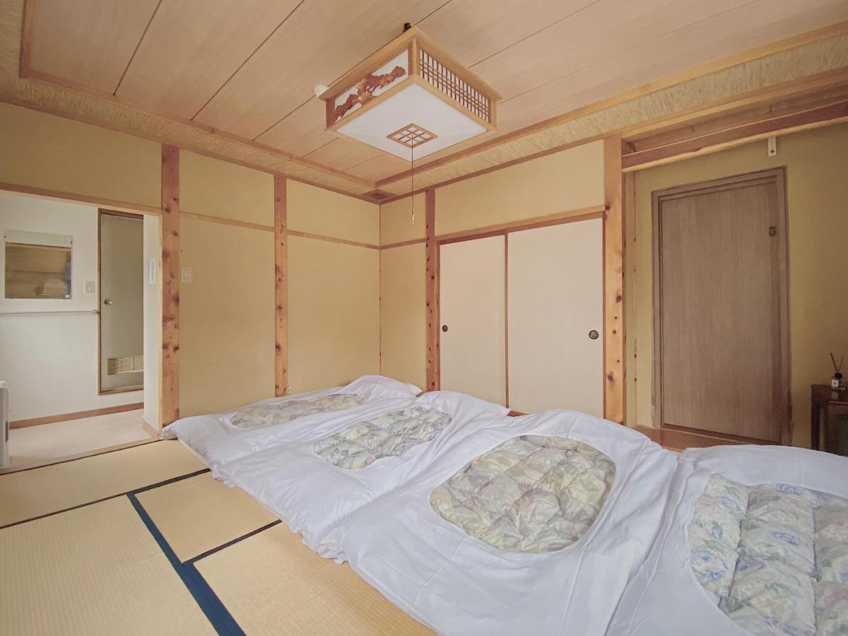 Apricot Pension Hakuba Exterior foto