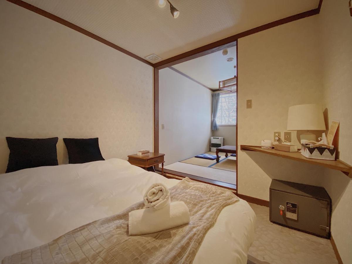Apricot Pension Hakuba Exterior foto